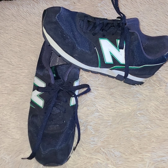 New Balance 594 - Picture 3 of 4